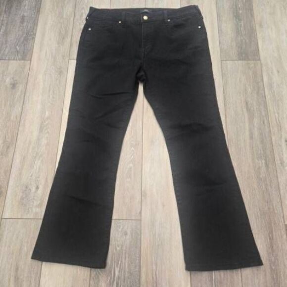 True Religion Jeans Size 34 Becca Mid Rise Bootcut Black Studs 29” Inseam denim - Picture 1 of 12